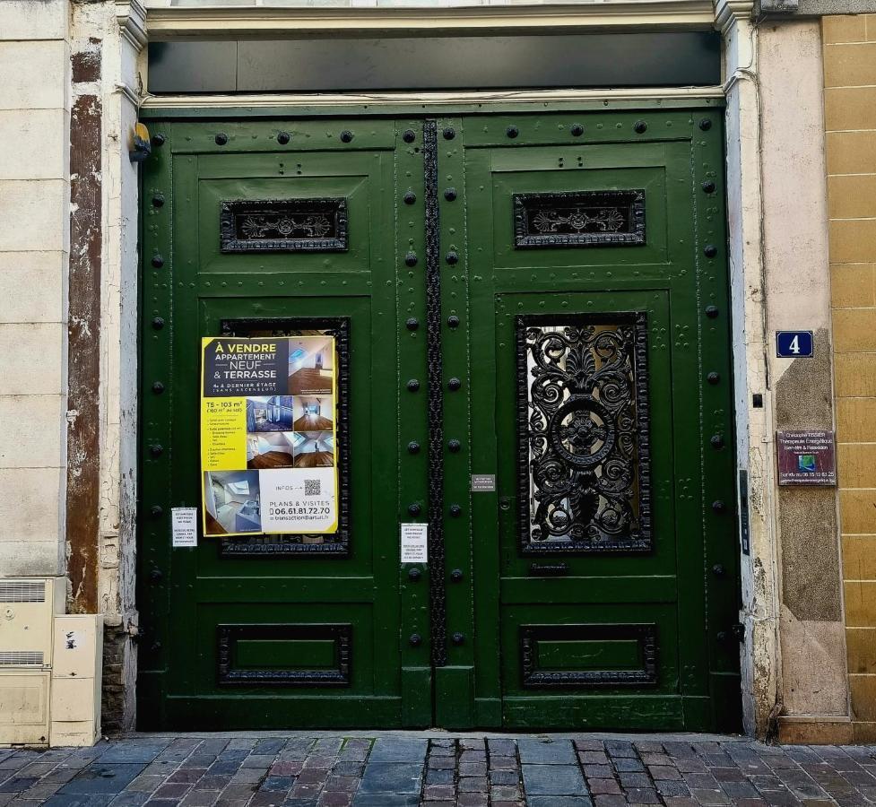 Sweet Nina Jazz Appartement Pour 5 Voyageurs, Situe A La Place De La Republique, Avec Parking Et Lit Queen Size Le Mans Exterior photo